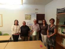 Entrega de resolución de ayudas de C.R. de Talabarte, en OCA de Guadix (Granada)
